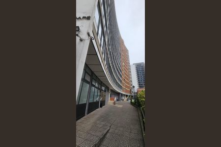 Apartamento à venda com 141m², 3 quartos e 1 vaga Apartamento à venda com 141m², 3 quartos e 1 vagaFachada