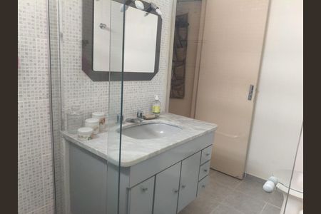 Apartamento à venda com 141m², 3 quartos e 1 vaga Apartamento à venda com 141m², 3 quartos e 1 vagaBanheiro