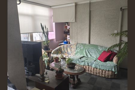Apartamento à venda com 141m², 3 quartos e 1 vaga Apartamento à venda com 141m², 3 quartos e 1 vagaSala