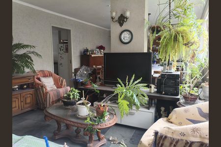 Apartamento à venda com 141m², 3 quartos e 1 vaga Apartamento à venda com 141m², 3 quartos e 1 vagaSala