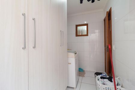 Casa à venda com 225m², 3 quartos e 5 vagas Casa à venda com 225m², 3 quartos e 5 vagasÁrea de Serviço