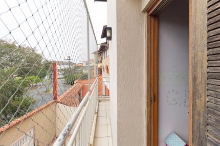 Casa à venda com 225m², 3 quartos e 5 vagas Casa à venda com 225m², 3 quartos e 5 vagasSacada