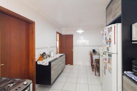 Casa à venda com 225m², 3 quartos e 5 vagas Casa à venda com 225m², 3 quartos e 5 vagasCozinha