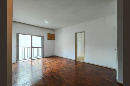 Apartamento à venda com 76m², 2 quartos e 1 vaga Apartamento à venda com 76m², 2 quartos e 1 vagaSala