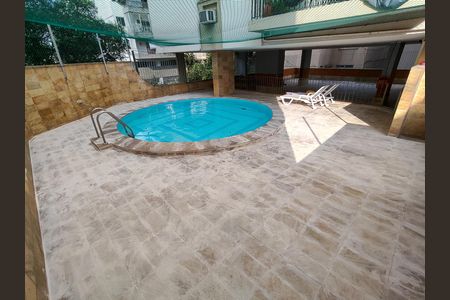 Apartamento à venda com 76m², 2 quartos e 1 vaga