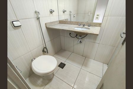 Apartamento à venda com 76m², 2 quartos e 1 vaga Apartamento à venda com 76m², 2 quartos e 1 vagaBanheiro da Suíte