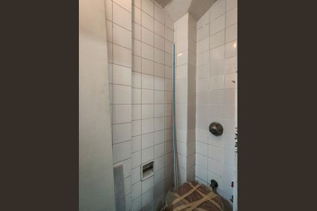 Apartamento à venda com 76m², 2 quartos e 1 vaga Apartamento à venda com 76m², 2 quartos e 1 vagaBanheiro de serviço