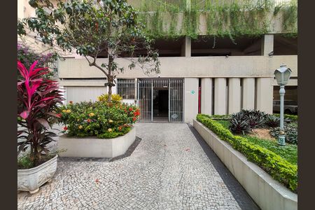 Apartamento à venda com 76m², 2 quartos e 1 vaga