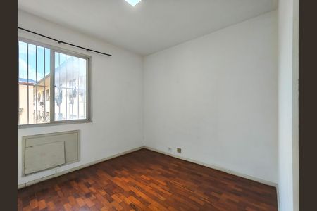 Apartamento à venda com 76m², 2 quartos e 1 vaga Apartamento à venda com 76m², 2 quartos e 1 vagaQuarto