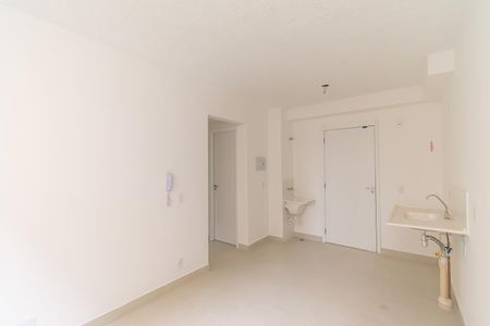 Sala de apartamento para alugar com 2 quartos, 40m² em Vila Ivone, São Paulo