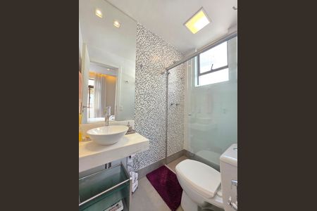 Apartamento à venda com 270m², 4 quartos e 4 vagas Apartamento à venda com 270m², 4 quartos e 4 vagasBanheiro da Suíte 4