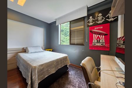 Apartamento à venda com 270m², 4 quartos e 4 vagas Apartamento à venda com 270m², 4 quartos e 4 vagasQuarto Suíte 3