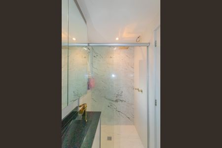 Apartamento à venda com 78m², 2 quartos e 2 vagas Apartamento à venda com 78m², 2 quartos e 2 vagasBanheiro Social