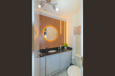 Apartamento à venda com 78m², 2 quartos e 2 vagas Apartamento à venda com 78m², 2 quartos e 2 vagasBanheiro da Suíte
