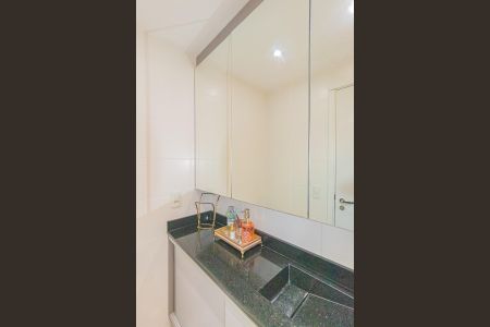 Apartamento à venda com 78m², 2 quartos e 2 vagas Apartamento à venda com 78m², 2 quartos e 2 vagasBanheiro Social