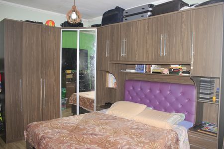 Casa à venda com 188m², 3 quartos e 2 vagasSuíte