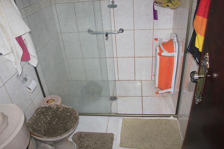 Casa à venda com 188m², 3 quartos e 2 vagasBanheiro da Suíte