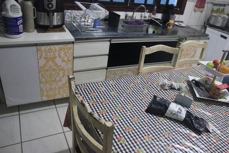Casa à venda com 188m², 3 quartos e 2 vagasCozinha