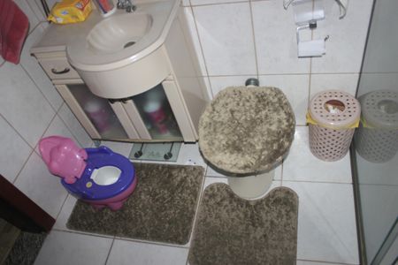 Casa à venda com 188m², 3 quartos e 2 vagasBanheiro da Suíte