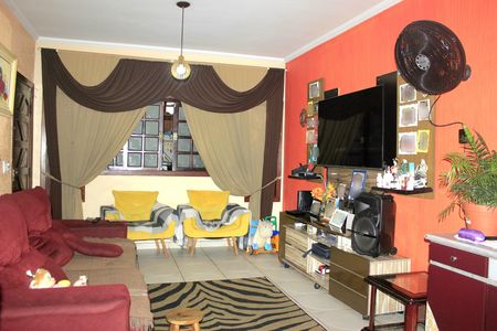 Sala de casa à venda com 3 quartos, 188m² em Parque Renato Maia, Guarulhos