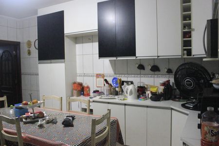 Casa à venda com 188m², 3 quartos e 2 vagasCozinha