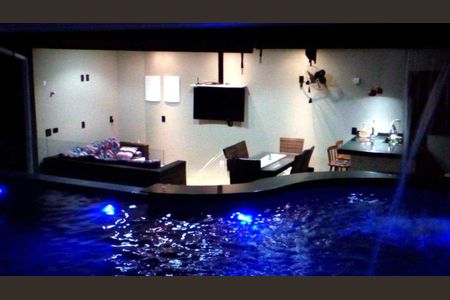 Casa à venda com 3 quartos, 304m² em Jardim America II, Valinhos