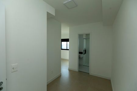 Apartamento à venda com 105m², 3 quartos e 2 vagas Apartamento à venda com 105m², 3 quartos e 2 vagasQUARTO 3 SUITE + CLOSET