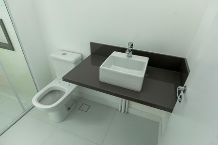 Apartamento à venda com 105m², 3 quartos e 2 vagas Apartamento à venda com 105m², 3 quartos e 2 vagasBANHEIRO QUARTO 2 SUITE