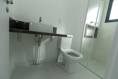 Apartamento à venda com 105m², 3 quartos e 2 vagas Apartamento à venda com 105m², 3 quartos e 2 vagasBANHEIRO QUARTO 1 SUITE