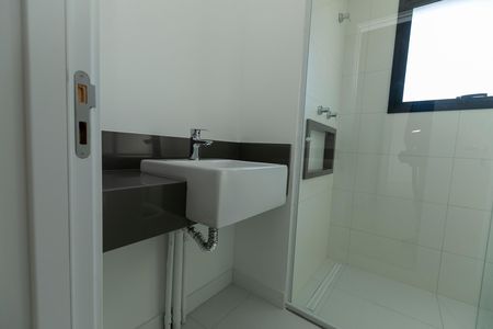 Apartamento à venda com 105m², 3 quartos e 2 vagas Apartamento à venda com 105m², 3 quartos e 2 vagasBANHEIRO QUARTO 3 SUITE