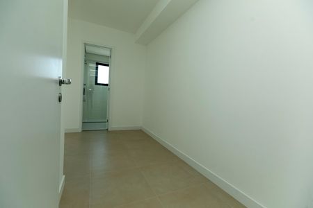 Apartamento à venda com 105m², 3 quartos e 2 vagas Apartamento à venda com 105m², 3 quartos e 2 vagasQUARTO 3 SUITE + CLOSET