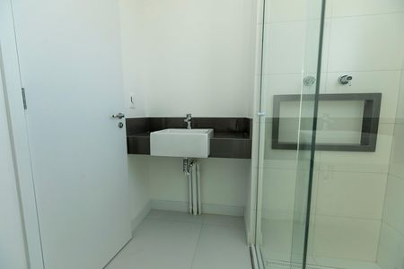 Apartamento à venda com 105m², 3 quartos e 2 vagas Apartamento à venda com 105m², 3 quartos e 2 vagasBANHEIRO QUARTO 3 SUITE