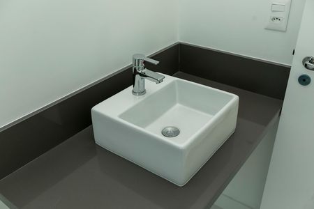 Apartamento à venda com 105m², 3 quartos e 2 vagas Apartamento à venda com 105m², 3 quartos e 2 vagasBANHEIRO QUARTO 2 SUITE