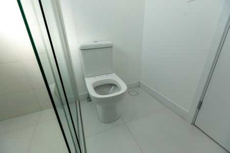 Apartamento à venda com 105m², 3 quartos e 2 vagas Apartamento à venda com 105m², 3 quartos e 2 vagasBANHEIRO QUARTO 3 SUITE