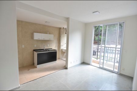 Apartamento à venda com 2 quartos, 47m² em Sampaio, Rio de Janeiro