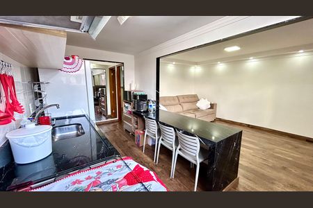 Apartamento para alugar com 65m², 2 quartos e 1 vaga Apartamento para alugar com 65m², 2 quartos e 1 vagaCozinha