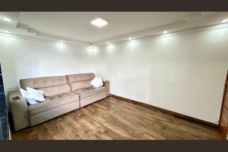 Apartamento para alugar com 65m², 2 quartos e 1 vaga Apartamento para alugar com 65m², 2 quartos e 1 vagaSala