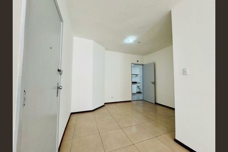 Apartamento para alugar com 76m², 3 quartos e 2 vagas