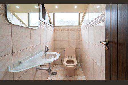 Casa para alugar com 164m², 3 quartos e 2 vagasBanheiro 1