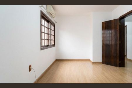 Quarto 1 de casa para alugar com 3 quartos, 164m² em Vila Silveira Martins, Cachoeirinha