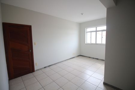 Apartamento para alugar com 110m², 3 quartos e 1 vagaSala