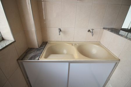 Apartamento para alugar com 110m², 3 quartos e 1 vagaÁrea de Serviço