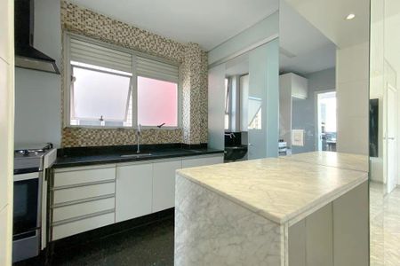 Apartamento para alugar com 200m², 2 quartos e 2 vagas