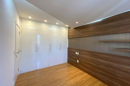 Apartamento para alugar com 200m², 2 quartos e 2 vagas