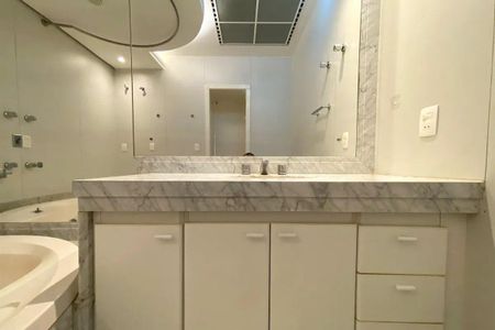 Apartamento para alugar com 200m², 2 quartos e 2 vagas