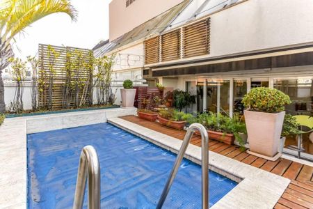 Apartamento à venda com 3 quartos, 193m² em Moema, São Paulo