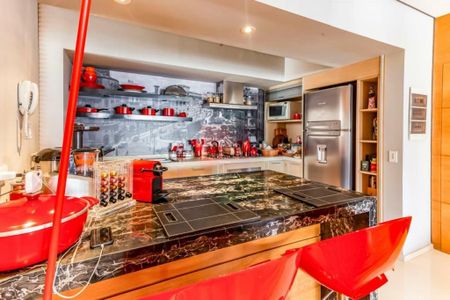 Apartamento à venda com 3 quartos, 193m² em Moema, São Paulo