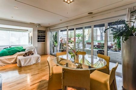 Apartamento à venda com 3 quartos, 193m² em Moema, São Paulo