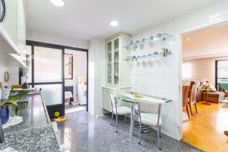 Apartamento à venda com 3 quartos, 116m² em Vila Romana, São Paulo
