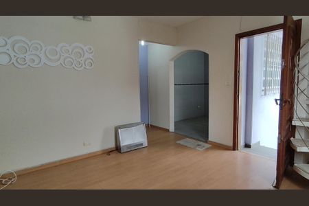 Casa para alugar com 300m², 4 quartos e 3 vagas